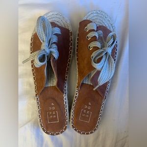 Women’s boutique sandals
